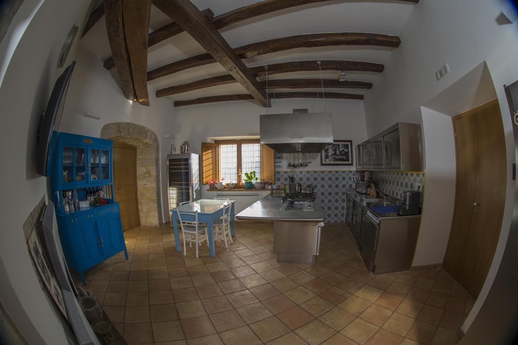 Vila Palazzo Tronconi Arce Exteriér fotografie