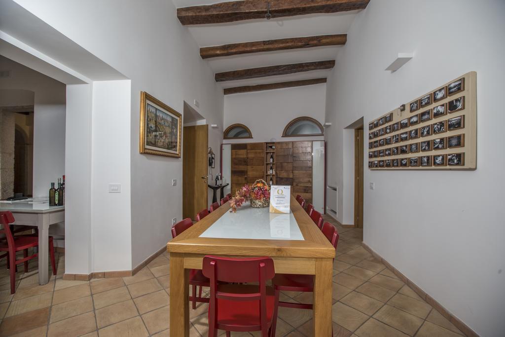 Vila Palazzo Tronconi Arce Exteriér fotografie