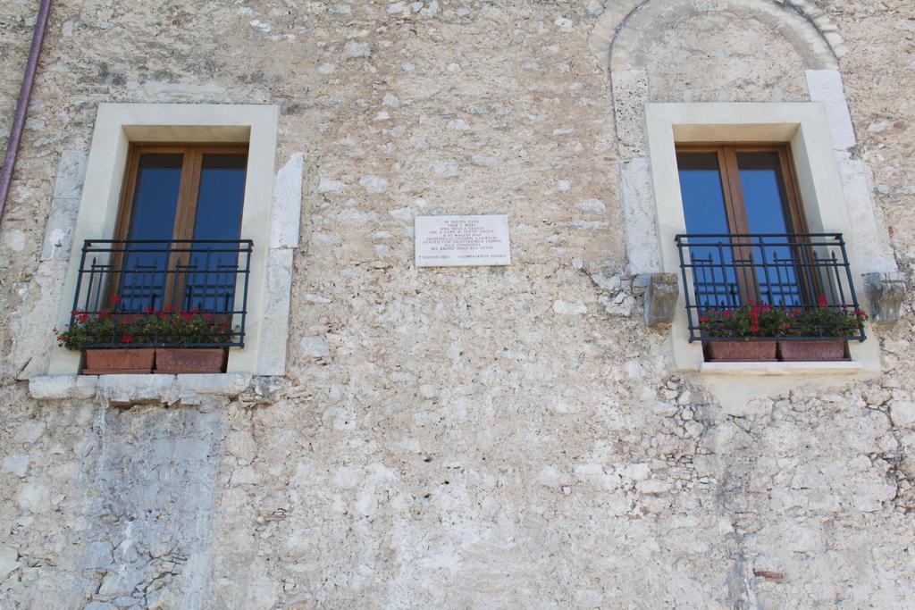Vila Palazzo Tronconi Arce Exteriér fotografie